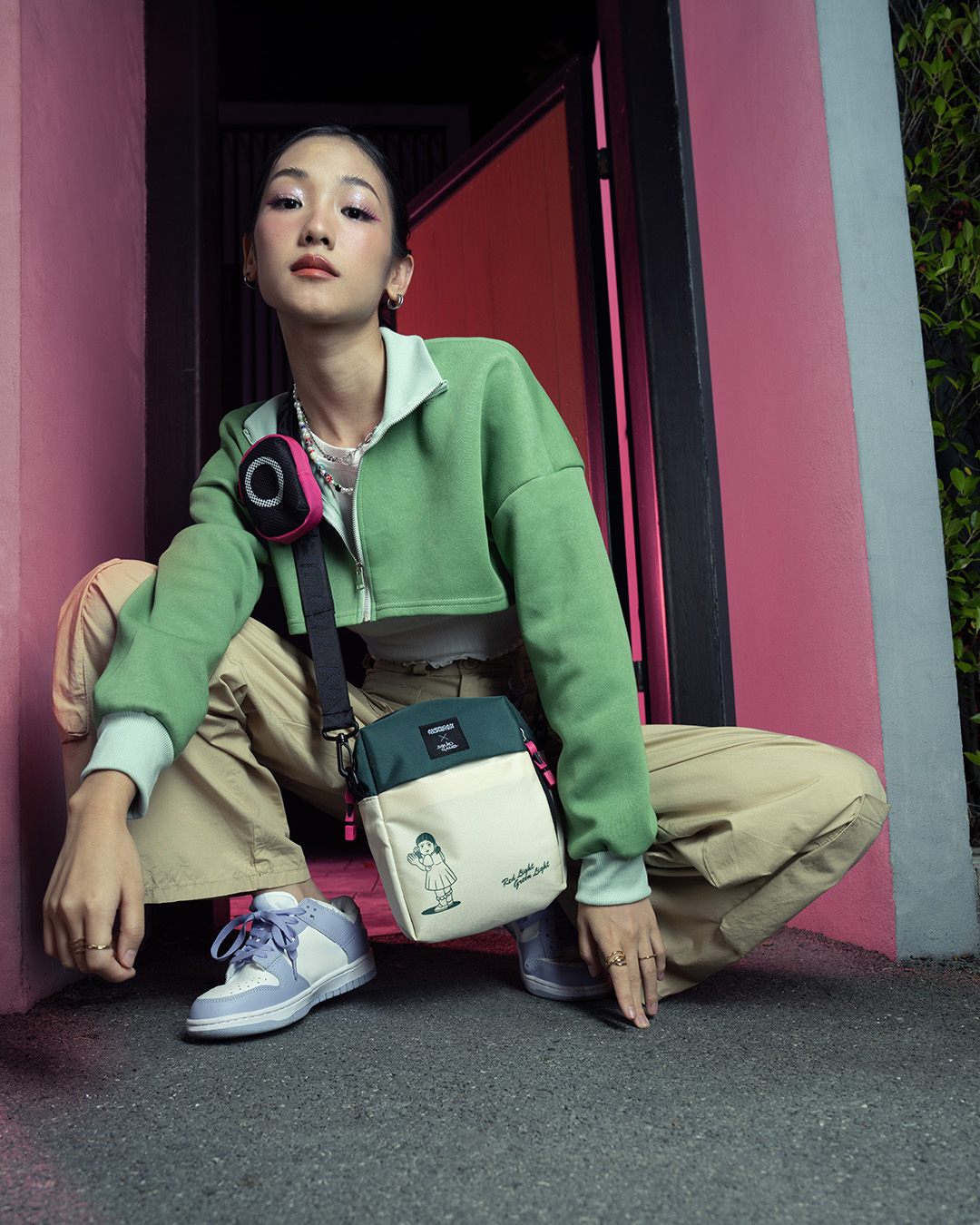 SQUID GAME CROSSBODY BAG  lifestyle | American Tourister