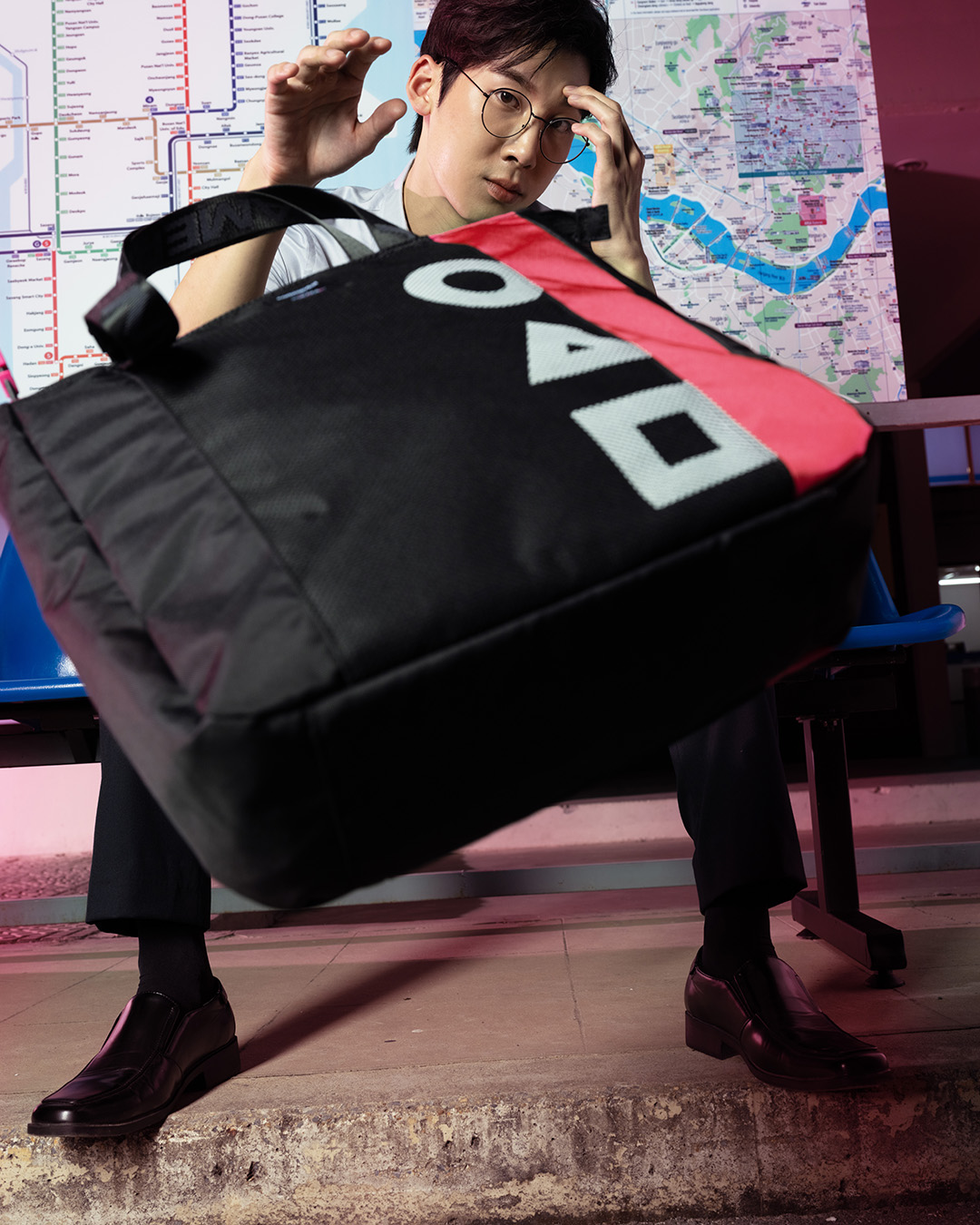 SQUID GAME TOTE BAG  lifestyle | American Tourister