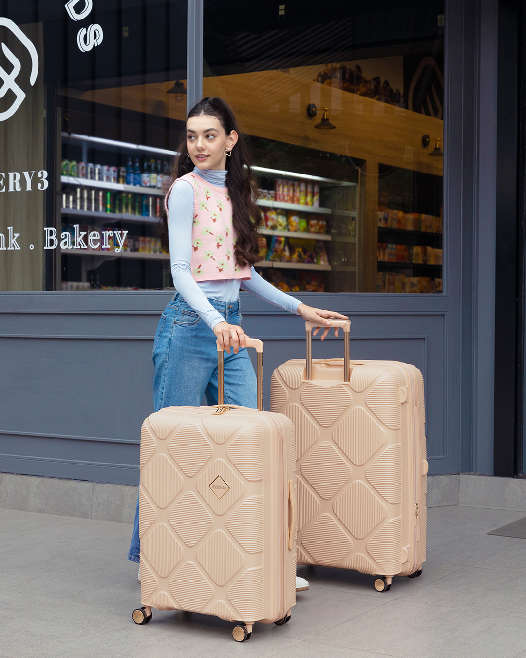 INSTAGON SPINNER 55/20 EXP TSA GT  lifestyle | American Tourister